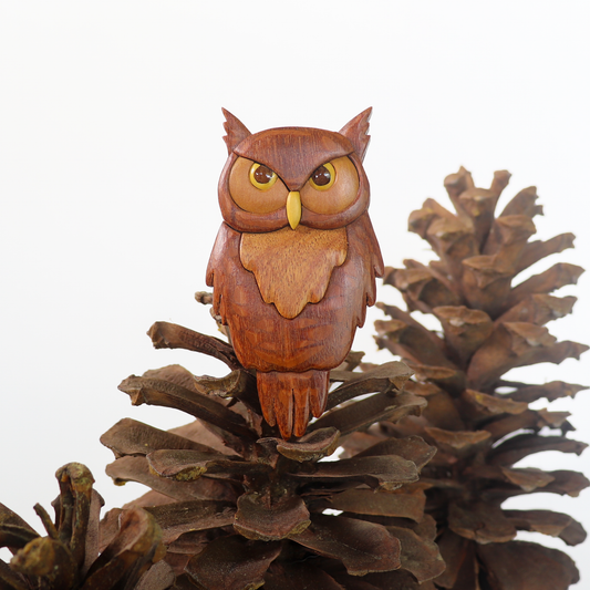 Great Horned Owl Wood Carved Intarsia Ornament / Magnet