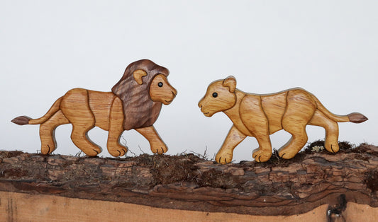 Lion wooden magnet or ornament, Wildlife wood carving , Handmade collectable ornament, Scroll saw art