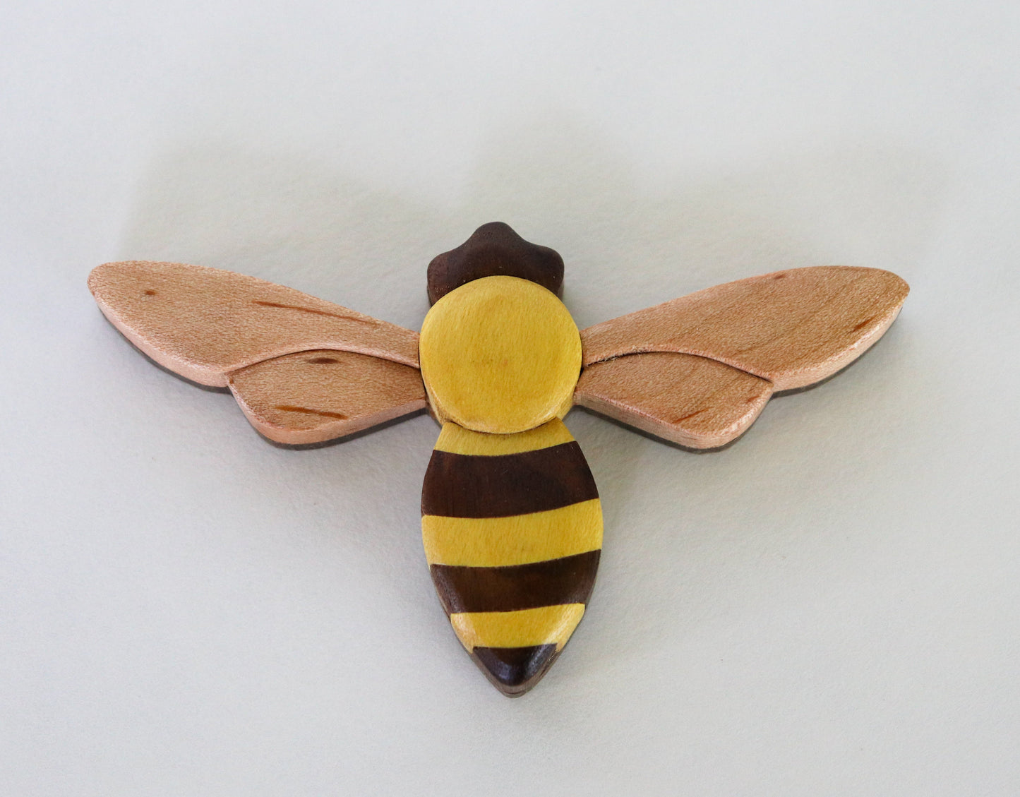 Honey bee Magnet / Ornament