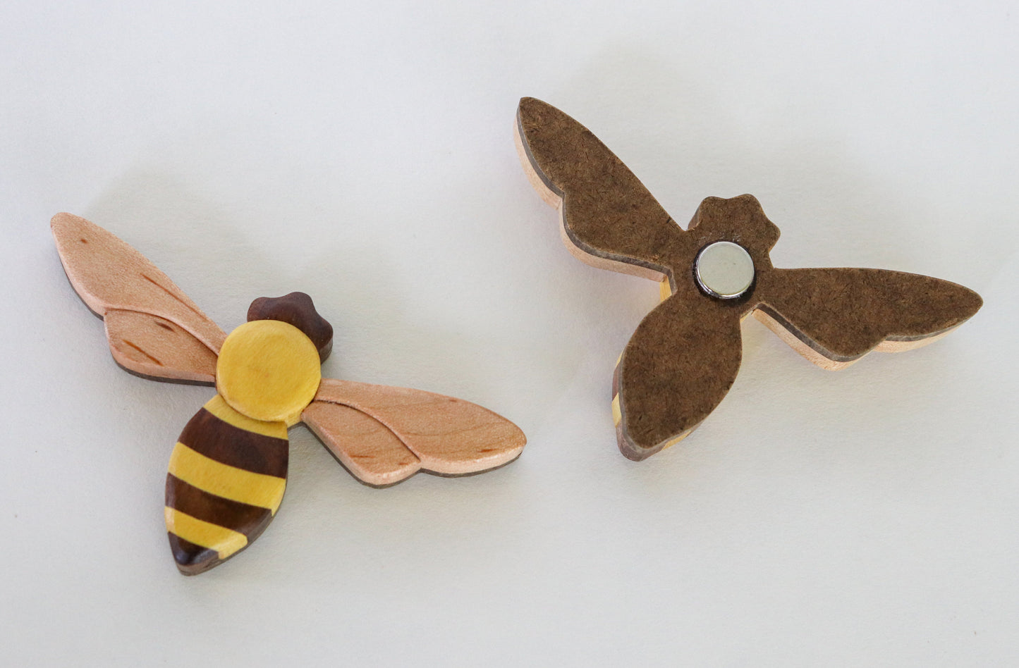 Honey bee Magnet / Ornament